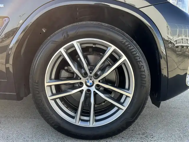 ＢＭＷ Ｘ３ xDrive20i Xライン 東京都 2019(令1)年 1.9万km 黒 純正ナビ/360°カメラ/レザーシート/ヘッドアップディスプレイ/ブラインドスポットモニター/ETC2.0/衝突軽減ブレーキ/アダプティブクルーズコントロール/純正19インチアルミホイール/フルセグTV/シートヒーター