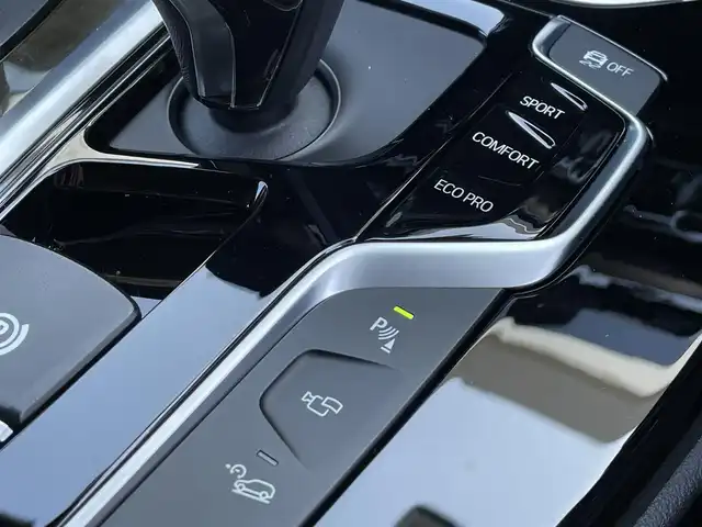 ＢＭＷ Ｘ３ xDrive20i Xライン 東京都 2019(令1)年 1.9万km 黒 純正ナビ/360°カメラ/レザーシート/ヘッドアップディスプレイ/ブラインドスポットモニター/ETC2.0/衝突軽減ブレーキ/アダプティブクルーズコントロール/純正19インチアルミホイール/フルセグTV/シートヒーター