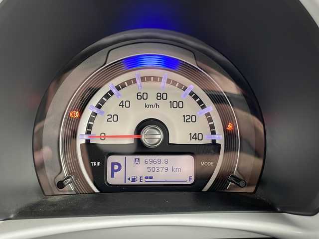 スズキ ハスラー G 石川県 2016(平28)年 5.1万km フェニックスレッドパール/ブルーイッシュブラックパール 社外ナビ（MDV-D303）/（SD/SD/USB）/ワンセグ/スマートキー（２本）　/運転席・助手席シートヒーター　/ベンチシート　/衝突軽減システム　/プッシュスタート　/電動格納ミラー