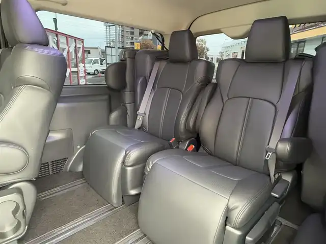 トヨタ ハイエース ファインテックツアラー 香川県 2022(令4)年 0.7万km ブラックマイカ アルパイン8インチSDナビ/フルセグ/CD/DVD/BT/applecarplay/androidAuto/フリップダウンモニター/RAYS VOLK RACING18インチアルミ/パノラミックビューモニター/デジタルインナーミラー/両側パワースライドドア/トヨタセーフティセンス/プリクラッシュセーフティ/オートハイビーム/コーナーセンサー /革調シートカバー/社外スピーカー/スマートキー/ローダウン/ETC
