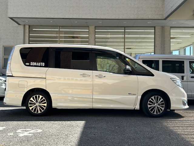 日産 セレナ ハイウェイスター Sハイブリッド 静岡県 2014(平26)年 12万km ブリリアントホワイトパール 純正ナビ/フルセグTV/DVD/CD/BT/SD/MSV/バックカメラ/エマージェンシーブレーキ/片側電動スライドドア/LEDヘッドライト/クルーズコントロール/ETC/純正16インチAW/スマートキー×2/保証書/取扱説明書/ナビ取扱説明書/H29/30/R1/3/5点検記録簿有