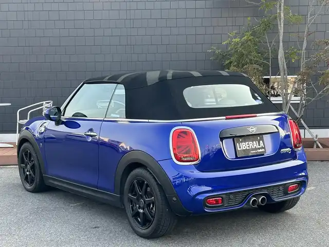 ＭＩＮＩ ミニ クーパーS コンバーチブル 滋賀県 2018(平30)年 3.5万km 青 レザーシート/シートヒーター/MINI YOURSレザーステアリング/MINI YOURSソフトトップ/harman/kardonスピーカー/純正ドライブレコーダー/純正ナビ/Bカメラ/BT/USB/ACC/ルームミラーETC