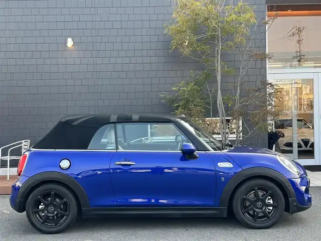 ＭＩＮＩ ミニ クーパーS コンバーチブル 滋賀県 2018(平30)年 3.5万km 青 レザーシート/シートヒーター/MINI YOURSレザーステアリング/MINI YOURSソフトトップ/harman/kardonスピーカー/純正ドライブレコーダー/純正ナビ/Bカメラ/BT/USB/ACC/ルームミラーETC