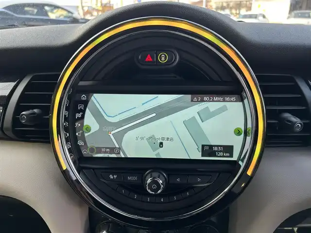 ＭＩＮＩ ミニ クーパーS コンバーチブル 滋賀県 2018(平30)年 3.5万km 青 レザーシート/シートヒーター/MINI YOURSレザーステアリング/MINI YOURSソフトトップ/harman/kardonスピーカー/純正ドライブレコーダー/純正ナビ/Bカメラ/BT/USB/ACC/ルームミラーETC