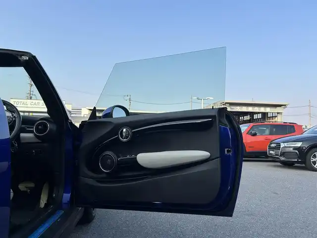 ＭＩＮＩ ミニ クーパーS コンバーチブル 滋賀県 2018(平30)年 3.5万km 青 レザーシート/シートヒーター/MINI YOURSレザーステアリング/MINI YOURSソフトトップ/harman/kardonスピーカー/純正ドライブレコーダー/純正ナビ/Bカメラ/BT/USB/ACC/ルームミラーETC