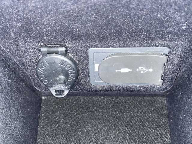 レクサス ＮＸ 300h Iパッケージ 道央・札幌 2015(平27)年 9.5万km ソニッククォーツ ・４WD   ハイブリッド/・エアロ（F.S.R）/・Lexus Safety System＋/・レーダークルーズコントロール/・プリクラッシュセーフティ/・パーキングサポートブレーキ/・純正9.8インチディスプレイ/・BD.DVD.CD.フルセグ（キャンセラー付）/・Bluretooth/USB/・バックカメラ/・パワーバックドア /・D.N席パワーシート/シートヒーター/・レザーシート/ステアリングヒーター/・ドライブレコーダー前後式/・三眼フルLEDヘッドライト/オートライト/・オートハイビーム