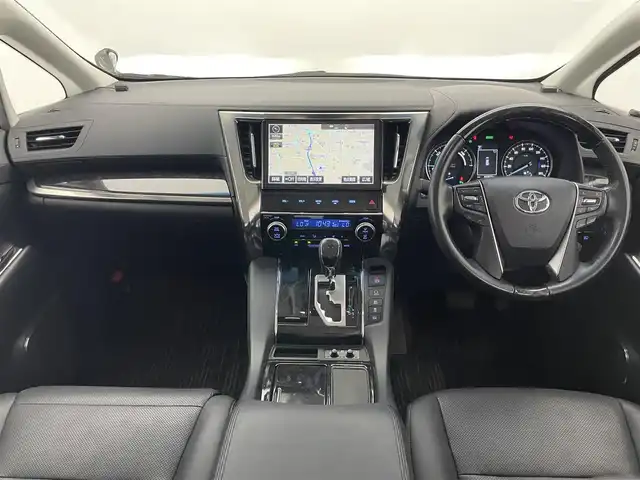 トヨタ アルファードハイブリット SR 愛知県 2018(平30)年 4.5万km ブラック 純正１０型ナビ　フルセグＴＶ　Ｂｌｕｅｔｏｏｔｈ　ツインムーンルーフ　前後カメラ　ミラー型前後ドラレコ　ＥＴＣ２．０　セーフティセンス　衝突軽減　追従クルコン　黒革　シートヒーター　ＬＥＤライト　禁煙