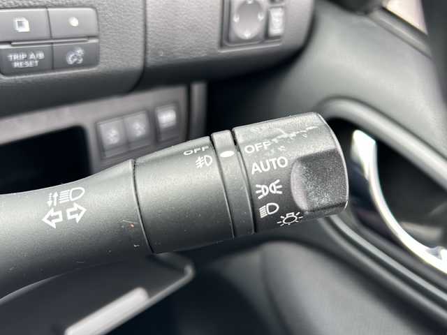日産 セレナ ハイウェイスター Sハイブリッド 三重県 2012(平24)年 16.8万km スーパーブラック 登録時１６７９４８Km/社外ナビ/（AM・FM・TV・DS・Bluetooth・AUX）/クルコン追従なし/バッグカメラ　/社外フリップダウンモニター/パワースライドドア　/ステアリングリモコン　/ハロゲンオートライト　/フォグライト/電動格納ミラー　/取説　/保証書