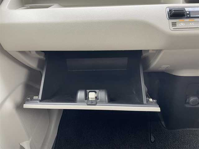 スズキ ワゴンＲ HYBRID FX 福岡県 2019(令1)年 2.6万km フィズブルーパールメタリック 横滑り防止装置/レーンキープアシスト/Wエアバッグ/衝突被害軽減システム/ABS/車外カメラ 前/オートライト/オートマチックハイビーム/AAC/アイドリングストップ/盗難防止装置/純正フロアマット/シートヒーター D席/AUX