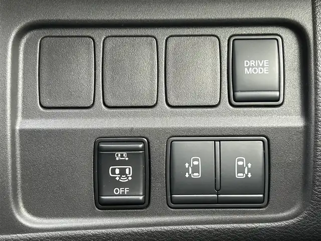 日産 セレナ e－パワー ハイウェイスター V 福岡県 2020(令2)年 5.9万km ブリリアントホワイトパール 純正10型SDナビ(フルセグTV/CD/DVD/BT)アラウンドビューモニタープロパイロットエマージェンシーブレーキコーナーセンサーBSM両側パワスラETCドラレコ純正LEDヘッドライト純正16インチアルミホイール純正フロアマットスマートキープッシュスタート