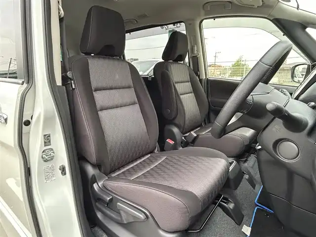 日産 セレナ e－パワー ハイウェイスター V 福岡県 2020(令2)年 5.9万km ブリリアントホワイトパール 純正10型SDナビ(フルセグTV/CD/DVD/BT)アラウンドビューモニタープロパイロットエマージェンシーブレーキコーナーセンサーBSM両側パワスラETCドラレコ純正LEDヘッドライト純正16インチアルミホイール純正フロアマットスマートキープッシュスタート