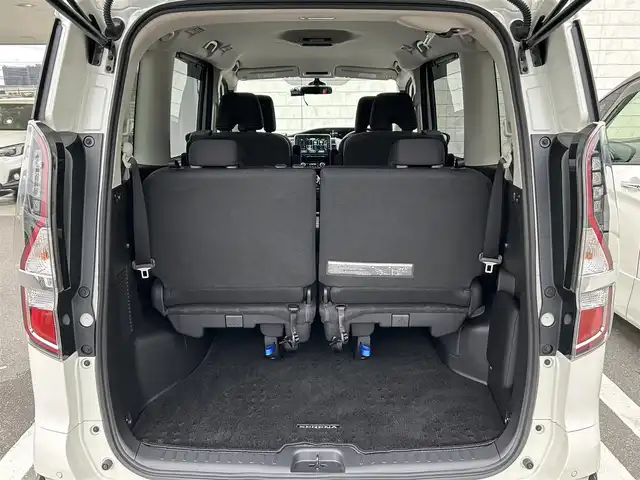 日産 セレナ e－パワー ハイウェイスター V 福岡県 2020(令2)年 5.9万km ブリリアントホワイトパール 純正10型SDナビ(フルセグTV/CD/DVD/BT)アラウンドビューモニタープロパイロットエマージェンシーブレーキコーナーセンサーBSM両側パワスラETCドラレコ純正LEDヘッドライト純正16インチアルミホイール純正フロアマットスマートキープッシュスタート