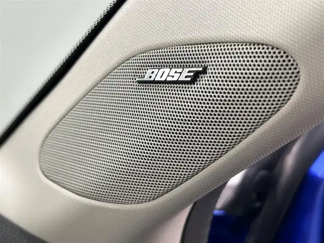 ホンダ ＺＲ－Ｖ ハイブリッド e:HEV Z 愛知県 2023(令5)年 1.2万km プレミアムクリスタルブルークリスタル 純正９型ホンダコネクトナビ　/(FM/AM/USB/Bluetooth/フルセグTV/スマホ連載）/ＢＯＳＥサウンド　/アラウンドビューモニター　/ホンダセンシング　/　　-衝突軽減ブレーキ（CNBS)/　　-誤発進抑制機能/　　-路線逸脱抑制機能/　　-アダプティブクルーズコントロール（ACC)/　　-先行車発進お知らせ機能/　　-標識認識機能/　　-オートハイビーム/　　-ブラインドスポットモニター/　　-パーキングセンサー/ステアリングヒーター　/茶革シート　/ビルトインＥＴＣ２．０　/電動バックドア　/メモリー付パワーシート　/シートヒーター/LEDヘッドライト
