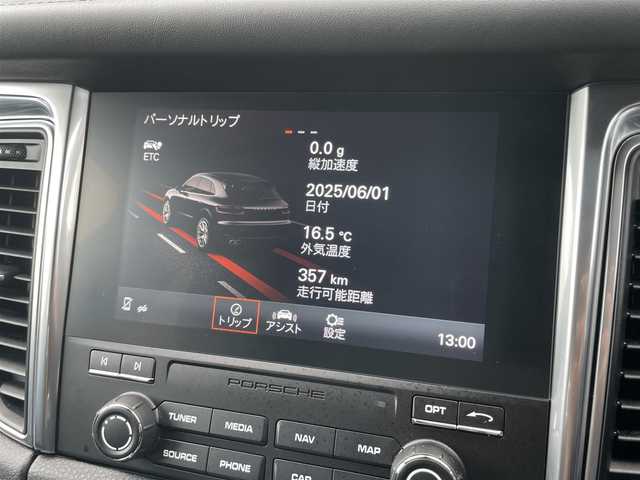 ポルシェ マカン GTS 石川県 2016(平28)年 2.9万km キャララホワイトメタリック ４WD/純正ナビ/サイド（左）＆バックカメラ/ハーフレザーシート/パワーバックドア/スポーツエグゾースト/PASM/純正アルミホイール（RSスパイダー）/バイキノセンライト/ETC