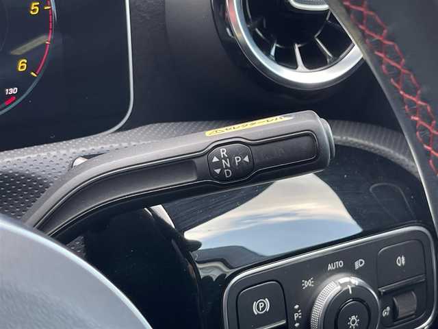 メルセデス・ベンツ Ａ２００ｄ AMGライン 山梨県 2020(令2)年 2.5万km ポーラホワイト 純正HDDナビ/　（フルセグ/USB/Bluetooth）/レーダーセーフティパッケージ/　・ACC/　・LKA/　・BSA/アドバンスドパッケージ/　・HUD/　・360°カメラ/前後コーナーセンサー/ワイヤレスチャージ/マルチビームLED/純正18インチAW/ETC2.0