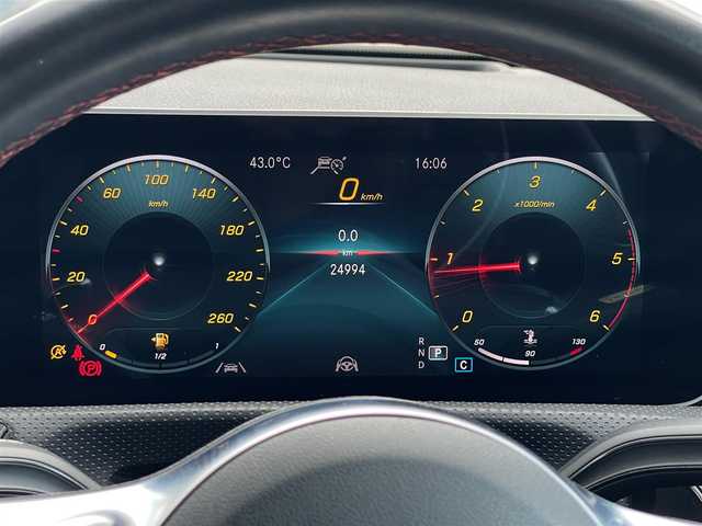 メルセデス・ベンツ Ａ２００ｄ AMGライン 山梨県 2020(令2)年 2.5万km ポーラホワイト 純正HDDナビ/　（フルセグ/USB/Bluetooth）/レーダーセーフティパッケージ/　・ACC/　・LKA/　・BSA/アドバンスドパッケージ/　・HUD/　・360°カメラ/前後コーナーセンサー/ワイヤレスチャージ/マルチビームLED/純正18インチAW/ETC2.0