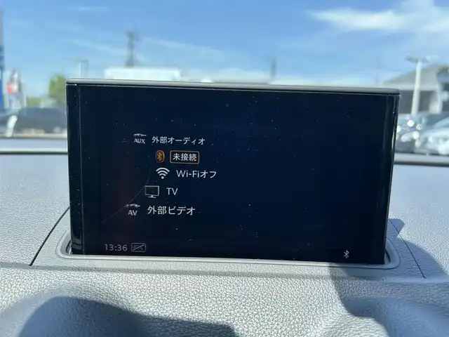 アウディ Ａ３ セダン 1．4 TFSI スポーツ 滋賀県 2017(平29)年 3.2万km 白 純正ナビ/CD/DVD/BT/USB/AUX/フルセグテレビ/ETC/バーチャルコックピット/LEDヘッドライト/バックカメラ/シートヒーター/ACC