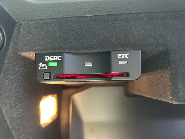 アウディ Ａ３ セダン 1．4 TFSI スポーツ 滋賀県 2017(平29)年 3.2万km 白 純正ナビ/CD/DVD/BT/USB/AUX/フルセグテレビ/ETC/バーチャルコックピット/LEDヘッドライト/バックカメラ/シートヒーター/ACC