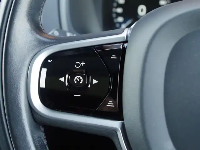 ボルボ ＸＣ９０ B5 AWD ノルディックED 埼玉県 2020(令2)年 3.1万km サヴィルグレーメタリック 100台限定車 /グレーレザーシート /アダプティブクルーズコントロール /インテリセーフ /パノラミックスライディングルーフ /harman/kardon /CarPlay /パークセンサー/ブラインドスポットモニター /全周囲カメラ /純正ナビ /ドラレコ /ETC/フルセグTV/シートポジションメモリー機能/全席シートヒーター/ステアリングヒーター