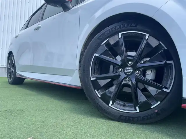 日産 オーラ ニスモ 香川県 2021(令3)年 3.8万km ピュアホワイトパール / スーパーブラック 2トーン 登録時走行距離：37176km/純正SDナビゲーション/→フルセグTV/全方位カメラ/ETC2.0/インテリジェントアラウンドビューモニター /プロパイロット/ステアリングリモコン/前後コーナーセンサー/LEDオートライト/オートハイビーム/フォグランプ/スマートキー/スペアキー
