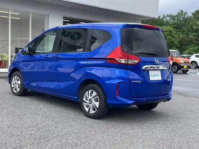 ホンダ フリード ハイブリット G 青森県 2022(令4)年 2.4万km プレミアムクリスタルブルークリスタル ４WD/純正ナビ/フルセグTV/CD/DVD/BT/バックカメラ/ナビ連動型ドライブレコーダー（前後）/スマートキー×２/ETC/両側パワースライドドア/ホンダセンシング/LEDヘッドライト/シートカバー付き