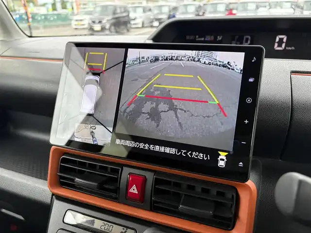 ダイハツ タント ファンクロスターボ 大分県 2023(令5)年 2万km ブラックマイカメタリック/フォレストカーキメタリック ・純正ナビ(CD/DVD/BT/SD/USB)/・HDMI/・バックモニター/・フルセグテレビ/・テレビキャンセラー/・両側パワースライドドア/・スマートアシスト/・コーナーセンサー/・ETC/・ドライブレコーダー/・ステアリングリモコン/・オートハイビーム/・ブレーキホールド/・シートヒーター/・スマートキー/・純正アルミホイール