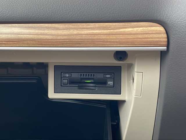 トヨタ ランドクルーザー プラド TX Lパッケージ 福井県 2018(平30)年 8.8万km ホワイトパールクリスタルシャイン ワンオーナー/ムーンルーフ/ソレックスヒッチメンバー/純正7インチSDナビ(NSZT-W66T)/DVD/CD/SD/USB/HDMI/バックカメラ/レーダークルーズコントロール/レーンキープアシスト/コーナーセンサー/オートハイビーム/ETC/フロア格納サードシート（電動）/レザーシート/パワーシート/シートヒーター/エアシート/オートライト/LEDヘッドライト/純正18インチアルミホイール/プッシュスタート/スマートキー×2/ヘッドライトウォッシャー/ステアリングスイッチ