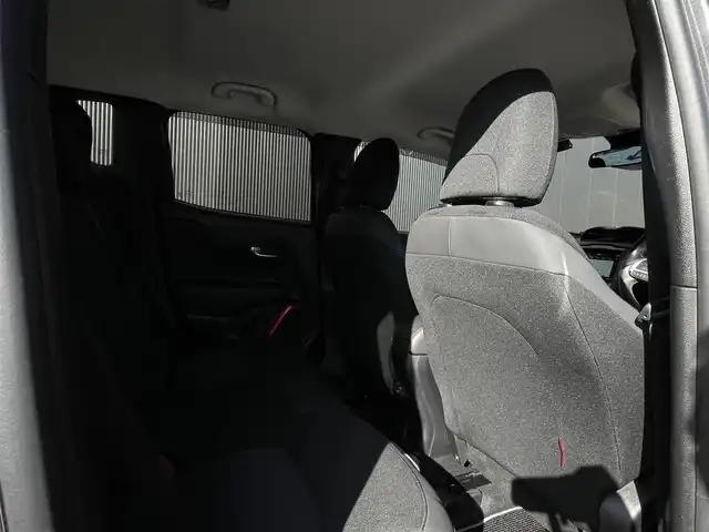クライスラー・ジープ ジープ レネゲード トレイルホーク 長野県 2019(令1)年 5.7万km グレー ・1オーナー /・Uconnectナビ /・AppleCarPlay /・バックカメラ /・LKA /・BSM /・クルーズコントロール /・フルセグTV /・パークセンサー /・純正前後ドライブレコーダー /・LEDヘッドライト＆フォグ /・ETC2.0 /・スマートキー /・純正ドアバイザー