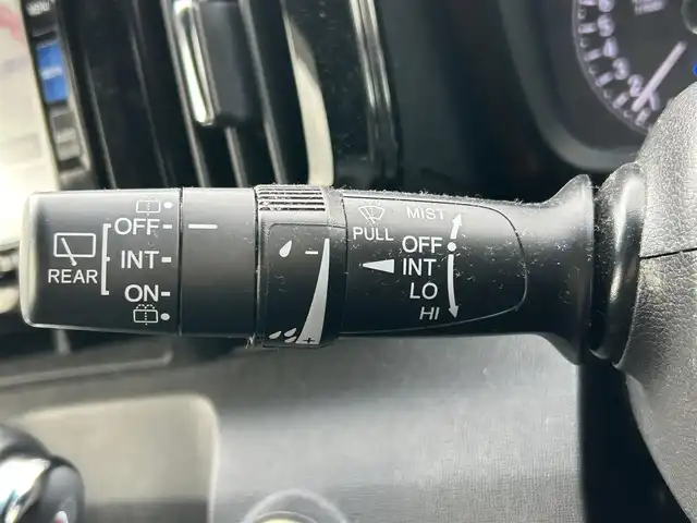 ホンダ Ｎ ＯＮＥ プレミアム 新潟県 2019(令1)年 3.5万km ブリティッシュグリーンP ワンオーナー/衝突軽減ブレーキ/革巻きステアリング/クルーズコントロール/アイドリングストップ/ETC/ハーフレザーシート/ステアリングスイッチ/フルフラットシート/チップアップシート/純正ナビ/（フルセグ、Bluetooth、CD/DVD、AM/FM）/バックカメラ/電動格納ミラー/横滑り防止/カーテンエアバック/キセノンヘッドライト/フォグランプ/スマートキー/純正アルミホイール/純正フロアマット