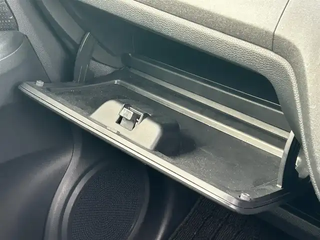 ホンダ Ｎ ＯＮＥ プレミアム 新潟県 2019(令1)年 3.5万km ブリティッシュグリーンP ワンオーナー/衝突軽減ブレーキ/革巻きステアリング/クルーズコントロール/アイドリングストップ/ETC/ハーフレザーシート/ステアリングスイッチ/フルフラットシート/チップアップシート/純正ナビ/（フルセグ、Bluetooth、CD/DVD、AM/FM）/バックカメラ/電動格納ミラー/横滑り防止/カーテンエアバック/キセノンヘッドライト/フォグランプ/スマートキー/純正アルミホイール/純正フロアマット