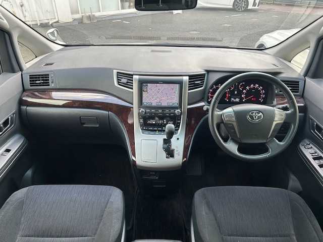 トヨタ アルファード 240S 東京都 2013(平25)年 10.8万km ホワイトパールクリスタルシャイン ワンオーナー/純正HDDナビ【AM/FM/BT/CD/DVD】/両側パワースライドドア/純正フリップダウンモニター/サンルーフ/横滑り防止装置/純正ETC/純正AW18インチ/純正フロアマット/USB入力端子/オートライト/保証書/取扱説明書/スペアキー×1