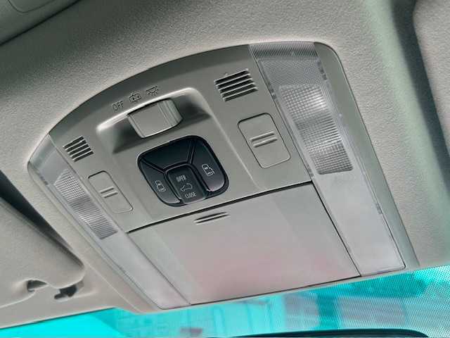 トヨタ アルファード 240S 東京都 2013(平25)年 10.8万km ホワイトパールクリスタルシャイン ワンオーナー/純正HDDナビ【AM/FM/BT/CD/DVD】/両側パワースライドドア/純正フリップダウンモニター/サンルーフ/横滑り防止装置/純正ETC/純正AW18インチ/純正フロアマット/USB入力端子/オートライト/保証書/取扱説明書/スペアキー×1