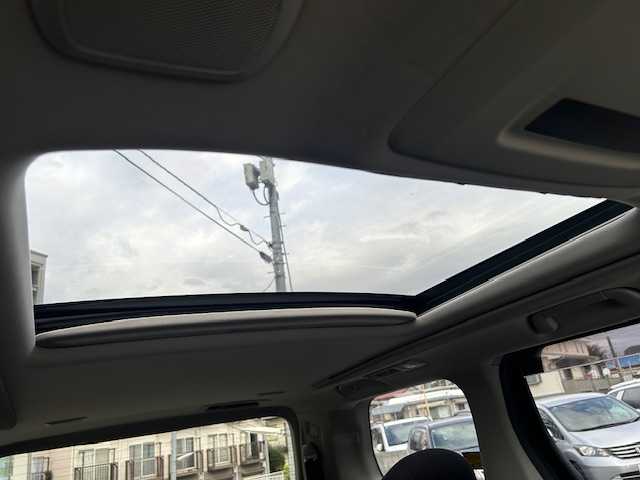 トヨタ アルファード 240S 東京都 2013(平25)年 10.8万km ホワイトパールクリスタルシャイン ワンオーナー/純正HDDナビ【AM/FM/BT/CD/DVD】/両側パワースライドドア/純正フリップダウンモニター/サンルーフ/横滑り防止装置/純正ETC/純正AW18インチ/純正フロアマット/USB入力端子/オートライト/保証書/取扱説明書/スペアキー×1