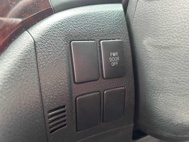 トヨタ アルファード 240S 東京都 2013(平25)年 10.8万km ホワイトパールクリスタルシャイン ワンオーナー/純正HDDナビ【AM/FM/BT/CD/DVD】/両側パワースライドドア/純正フリップダウンモニター/サンルーフ/横滑り防止装置/純正ETC/純正AW18インチ/純正フロアマット/USB入力端子/オートライト/保証書/取扱説明書/スペアキー×1