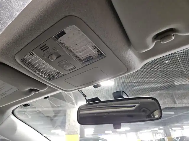 トヨタ プリウス α G ツーリングセレ スカイライトP 長崎県 2011(平23)年 4.8万km ブラック 〇パノラマルーフ/〇純正ナビ/〇フルセグTV/〇バックモニター/〇ビルトインETC/〇ドライブレコーダー/〇クルーズコントロール/〇SRSエアバッグ/〇LEDヘッドランプ/〇オートライト/〇革巻きステアリングホイール/〇ステアリングスイッチ/〇レザー調シートカバー付/〇シートバックポケット/シートリフター/〇純正17インチアルミホイール/〇モデリスタフロントスポイラー/〇スマートエントリー/スタートシステム/〇スペアキー/〇禁煙車