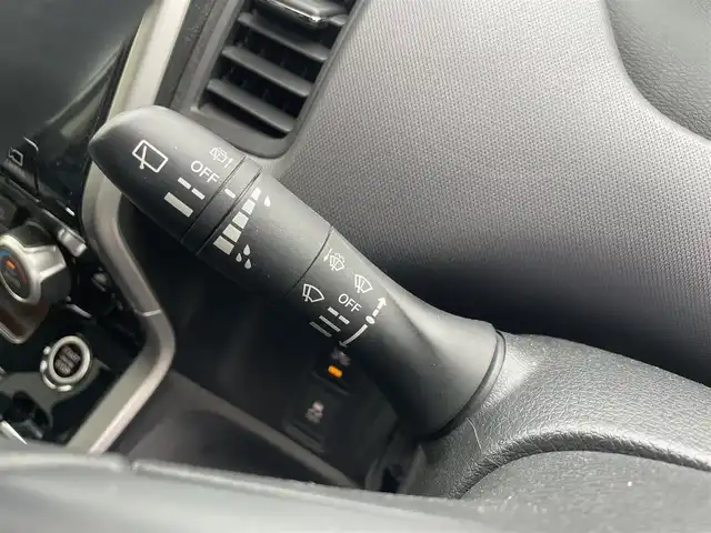 日産 セレナ X Vセレクション 富山県 2018(平30)年 8.9万km ブリリアントホワイトパール 2トーン ワンオーナー/純正9型ナビ/フルセグTV/両側パワースライドドア/アラウンドビューモニター/ビルトインETC/ドライブレコーダー/後席用フリップダウンモニター/インテリジェントクルーズコントロール/セーフティバックB/・プロパイロット/・車線逸脱防止支援システム/・SRSエアバック(サイド/カーテン)/・スマートルームミラー/・踏み間違い衝突防止アシスト/・インテリジェントパーキングアシスト/・進入禁止標識検知/・フロント/バックソナー/純正オプLEDヘッドランプ/デュアルオートエアコン/社外15インチアルミホイール/スマートキー/プッシュエンジンスターター/禁煙車