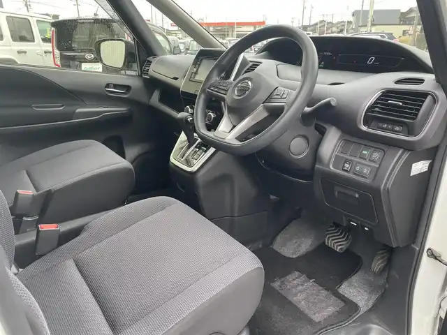 日産 セレナ X Vセレクション 富山県 2018(平30)年 8.9万km ブリリアントホワイトパール 2トーン ワンオーナー/純正9型ナビ/フルセグTV/両側パワースライドドア/アラウンドビューモニター/ビルトインETC/ドライブレコーダー/後席用フリップダウンモニター/インテリジェントクルーズコントロール/セーフティバックB/・プロパイロット/・車線逸脱防止支援システム/・SRSエアバック(サイド/カーテン)/・スマートルームミラー/・踏み間違い衝突防止アシスト/・インテリジェントパーキングアシスト/・進入禁止標識検知/・フロント/バックソナー/純正オプLEDヘッドランプ/デュアルオートエアコン/社外15インチアルミホイール/スマートキー/プッシュエンジンスターター/禁煙車