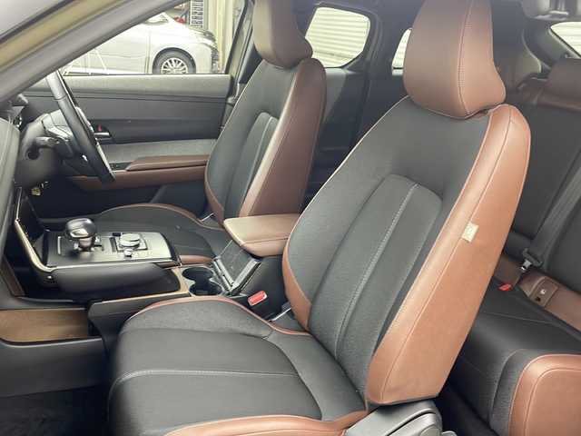 マツダ ＭＸ－３０ インダストリアルクラシック 茨城県 2023(令5)年 1.9万km ベージュ 純正ナビ/フルセグTV/全方位カメラ/追従クルーズコントロール/ETC/パワーシート/ハーフレザーシート/純正ナビ18インチアルミホイール/コーナーセンサー/衝突軽減ブレーキ/LEDヘッドライト