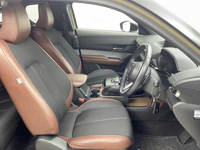 マツダ ＭＸ－３０ インダストリアルクラシック 茨城県 2023(令5)年 1.9万km ベージュ 純正ナビ/フルセグTV/全方位カメラ/追従クルーズコントロール/ETC/パワーシート/ハーフレザーシート/純正ナビ18インチアルミホイール/コーナーセンサー/衝突軽減ブレーキ/LEDヘッドライト