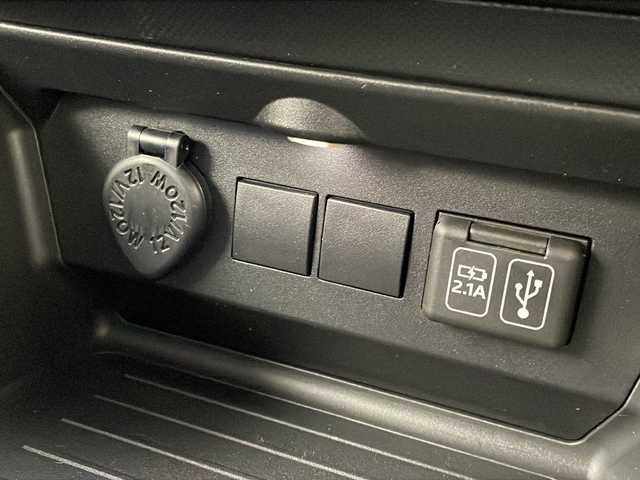 トヨタ ライズ G 栃木県 2020(令2)年 2.4万km ナチュラルベージュマイカM 純正ディスプレイオーディオ/フルセグTV/バックカメラ/スマートアシスト/ブラインドスポットモニター/ステアリングスイッチ/ETC/コーナーセンサー/純正フロアマット/LEDオートライト/スマートキー/スペアキー/アイドリングストップ