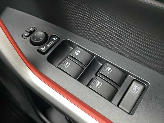 トヨタ ライズ G 栃木県 2020(令2)年 2.4万km ナチュラルベージュマイカM 純正ディスプレイオーディオ/フルセグTV/バックカメラ/スマートアシスト/ブラインドスポットモニター/ステアリングスイッチ/ETC/コーナーセンサー/純正フロアマット/LEDオートライト/スマートキー/スペアキー/アイドリングストップ