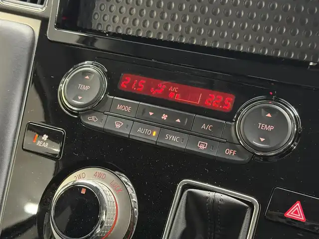 三菱 デリカＤ：５ シャモニー 三重県 2025(令7)年 0.1千km 黒Ⅱ 登録済未使用車/2.2L ディーゼルターボ/パートタイム4WD/MTモード付インパネ8AT/マルチアラウンドモニター/両側オートスライドドア/e-Assist/・衝突被害軽減ブレーキシステム［FCM］/・車線逸脱警報システム［LDW］/・レーダークルーズコントロールシステム［ACC］/・オートマチックハイビーム［AHB］/・誤発進抑制機能（前進時）/・後側方車両検知警報システム（レーンチェンジアシスト機能付）［BSW/LCA］/・後退時交差車両検知警報システム［RCTA］/など/装備/・ハーフレザーシート/・シートヒーター（D/N）/・パワーシート（D6way）/・エレクトリックテールゲート（電動バックドア）/・左右独立オートエアコン/・AC100V電源コンセント（100W）/・オートライト/・LED ヘッドランプ＋フロントフォグランプ/・パドルシフト/・オートワイパー/・自動防眩ルームミラー（カメラモニター内蔵）/・シャモニー専用 純正18inAW（ブラック塗装）/・プッシュスタート/・CHAMONIX専用OPボディカラー『ブラックダイヤモンド／ブラックマイカ［X47X42］［X3X］』/・保/取/・スマートキーx2/など