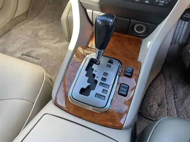 トヨタ マークⅡ グランデ G 静岡県 2001(平13)年 6.6万km ダークグレーマイカM 純正DVDメーカーナビ/純正16インチアルミホイール/レザーシート/前席パワーシート/ウッドコンビハンドル/HIDヘッドライト/キーレス/新車時保証書/取扱説明書