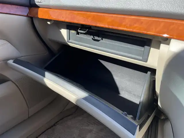 トヨタ マークⅡ グランデ G 静岡県 2001(平13)年 6.6万km ダークグレーマイカM 純正DVDメーカーナビ/純正16インチアルミホイール/レザーシート/前席パワーシート/ウッドコンビハンドル/HIDヘッドライト/キーレス/新車時保証書/取扱説明書