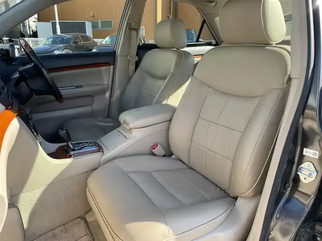 トヨタ マークⅡ グランデ G 静岡県 2001(平13)年 6.6万km ダークグレーマイカM 純正DVDメーカーナビ/純正16インチアルミホイール/レザーシート/前席パワーシート/ウッドコンビハンドル/HIDヘッドライト/キーレス/新車時保証書/取扱説明書