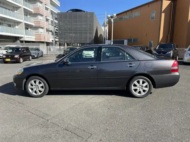 トヨタ マークⅡ グランデ G 静岡県 2001(平13)年 6.6万km ダークグレーマイカM 純正DVDメーカーナビ/純正16インチアルミホイール/レザーシート/前席パワーシート/ウッドコンビハンドル/HIDヘッドライト/キーレス/新車時保証書/取扱説明書