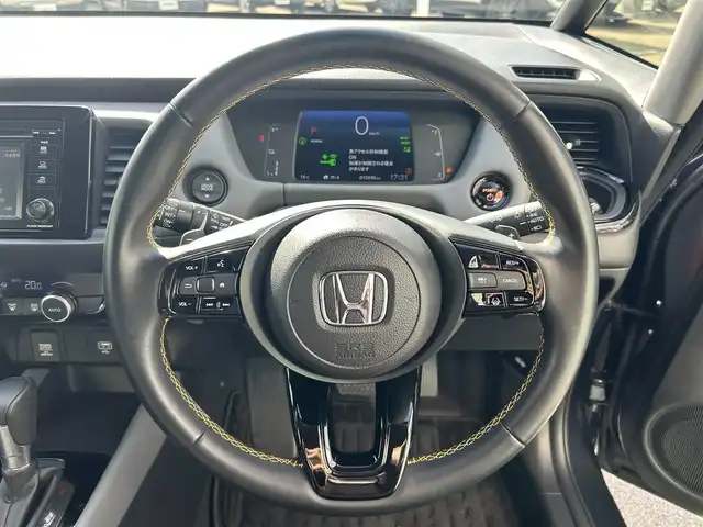 ホンダ フィット e:HEV RS 和歌山県 2023(令5)年 1.1万km メテオロイドグレーメタリック 純正ディスプレイオーディオ/バックカメラ/衝突軽減ブレーキ/横滑り防止機能/レーンキープアシスト/コーナーセンサー/レーダークルコン/ドライブレコーダー/ビルトインETC/電動パーキング/オートホールド/LEDヘッドライト/オートライト/ハーフレザーシート/プッシュスタート/スマートキー/純正AW