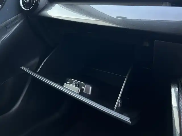 マツダ デミオ XD 群馬県 2016(平28)年 4.3万km ディープクリスタルブルーマイカ 純正SDナビ/（Bluetooth/SD/USB/AM/FM）/バックカメラ/クルーズコントロール/前進時スマートシティブレーキサポート/前進時AT誤発進抑制制御/プッシュスタート/シートヒーター/ステアリングリモコン/アイドリングストップ/ETC/社外サスペンション/社外16インチアルミホイール/保証書/取扱説明書