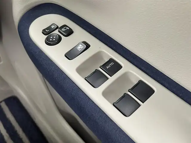 スズキ ラパン モード 大分県 2019(令1)年 2.8万km ピュアホワイトP 衝突軽減ブレーキ/社外HDDナビゲーション/・ワンセグTV/CD/DVD/横滑り防止装置/コーナーセンサー/シートヒーター/キセノンライト/ETC/アイドリングストップ/プッシュスタート/スマートキー/純正HIDヘッドライト/純正フロアマット
