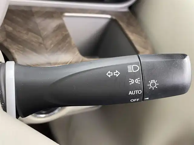 スズキ ラパン モード 大分県 2019(令1)年 2.8万km ピュアホワイトP 衝突軽減ブレーキ/社外HDDナビゲーション/・ワンセグTV/CD/DVD/横滑り防止装置/コーナーセンサー/シートヒーター/キセノンライト/ETC/アイドリングストップ/プッシュスタート/スマートキー/純正HIDヘッドライト/純正フロアマット